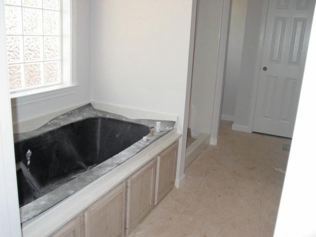 211 Red Bud Seneca, SC 29672 - Photo 6 of 9 Gallery Image 6