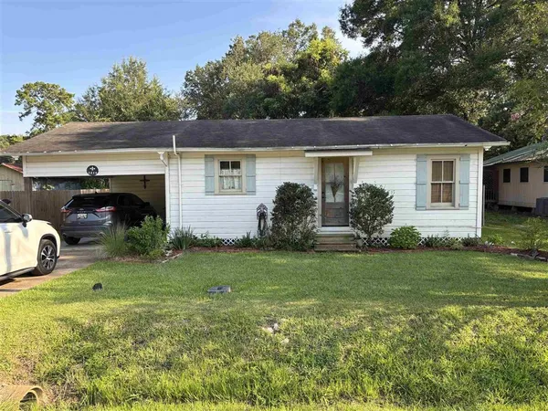 $99,990 | 2416 2nd Street, Basile, LA 70515