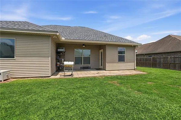 $275,000 | 13157 East Coles Creek Loop, Hammond, LA 70403