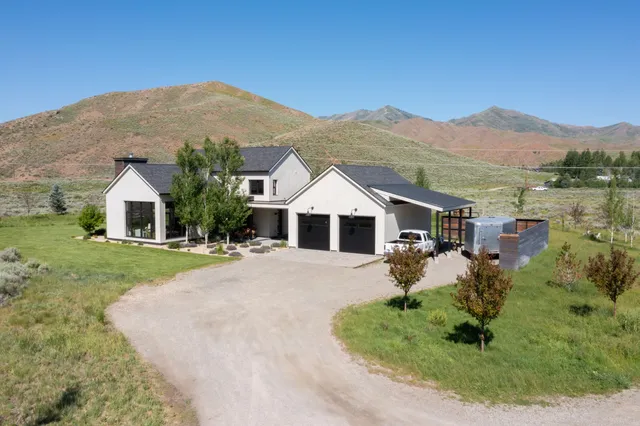 $2,899,000 | 10 Golden Currant Drive, Hailey, ID 83333
