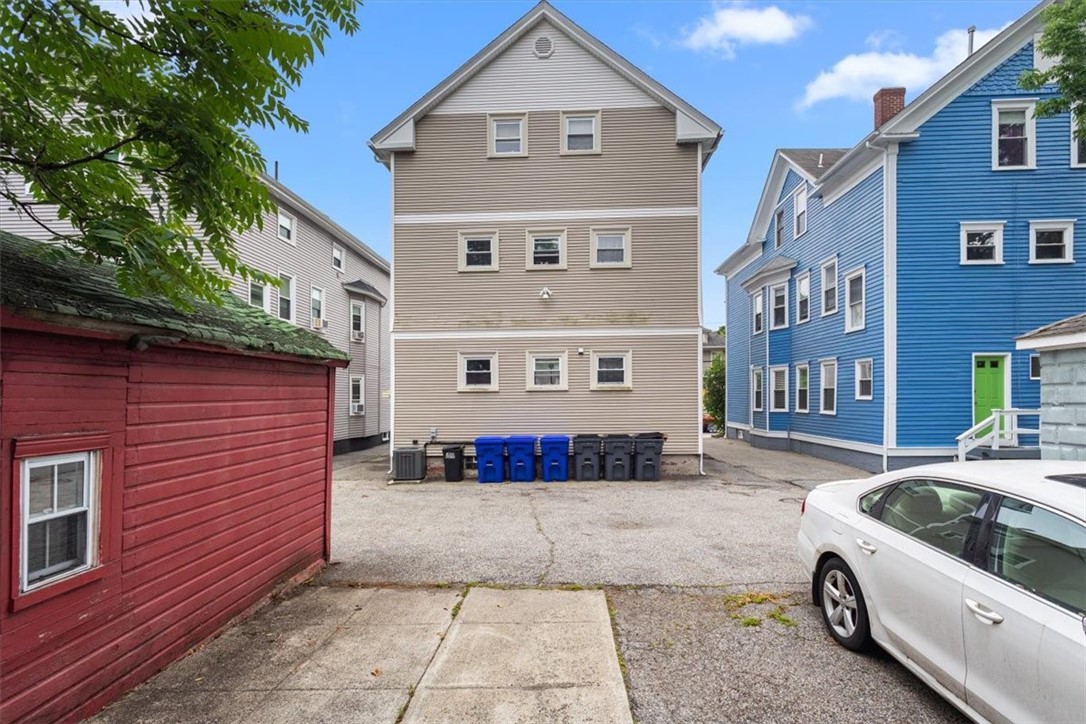 206 Rochambeau Avenue, Unit 1 Providence, RI 02906 - Photo 30 of 32