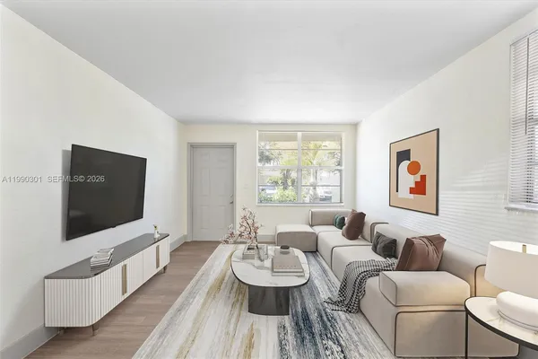 $1,670 | 1715 North 16th Avenue, Unit 312, Hollywood, FL 33020