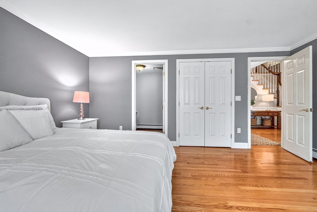 20 Winter Street Medfield, MA 02052 - Photo 5 of 42