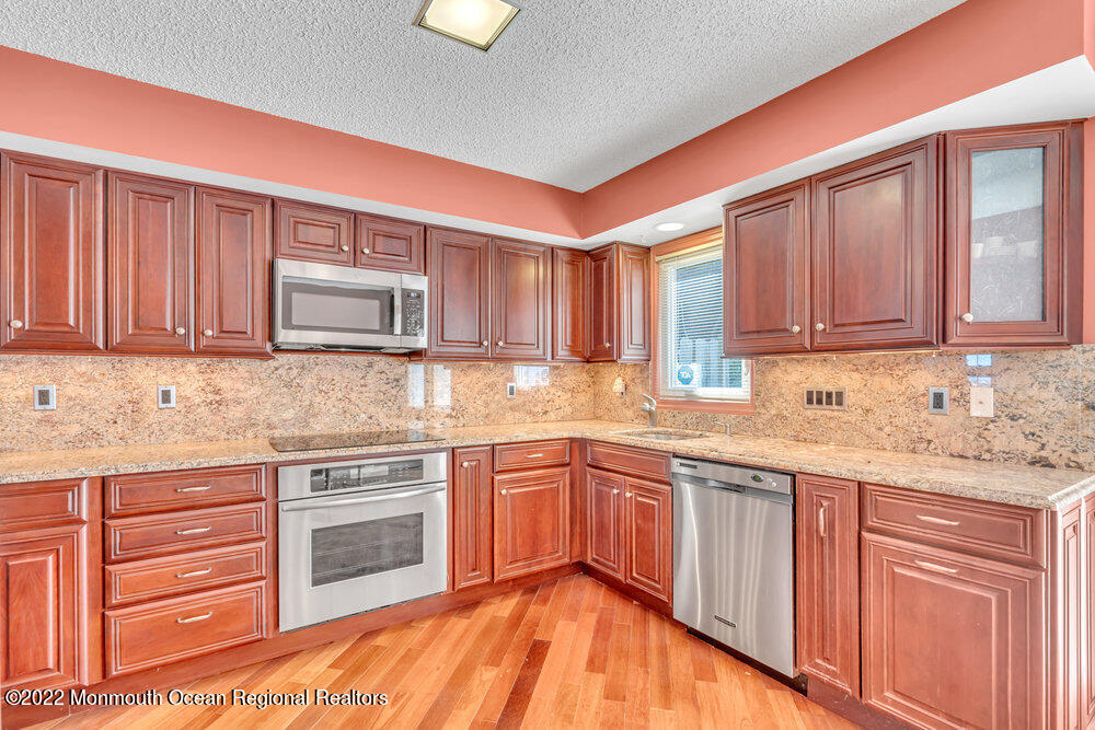 1 Portland Road, Unit 17 Highlands, NJ 07732 - Photo 11 of 32 020__dsc4660