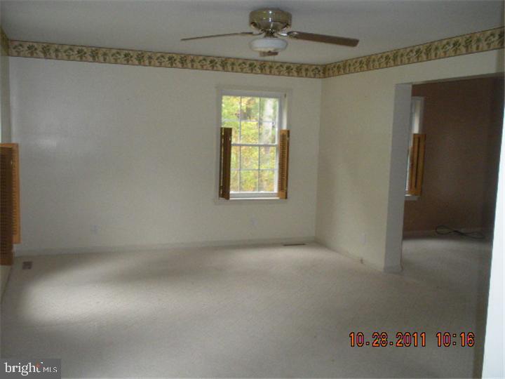 22461 Waterview Road Lewes, DE 19958 - Photo 7 of 18 Living Room