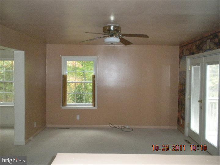 22461 Waterview Road Lewes, DE 19958 - Photo 9 of 18 Family Room