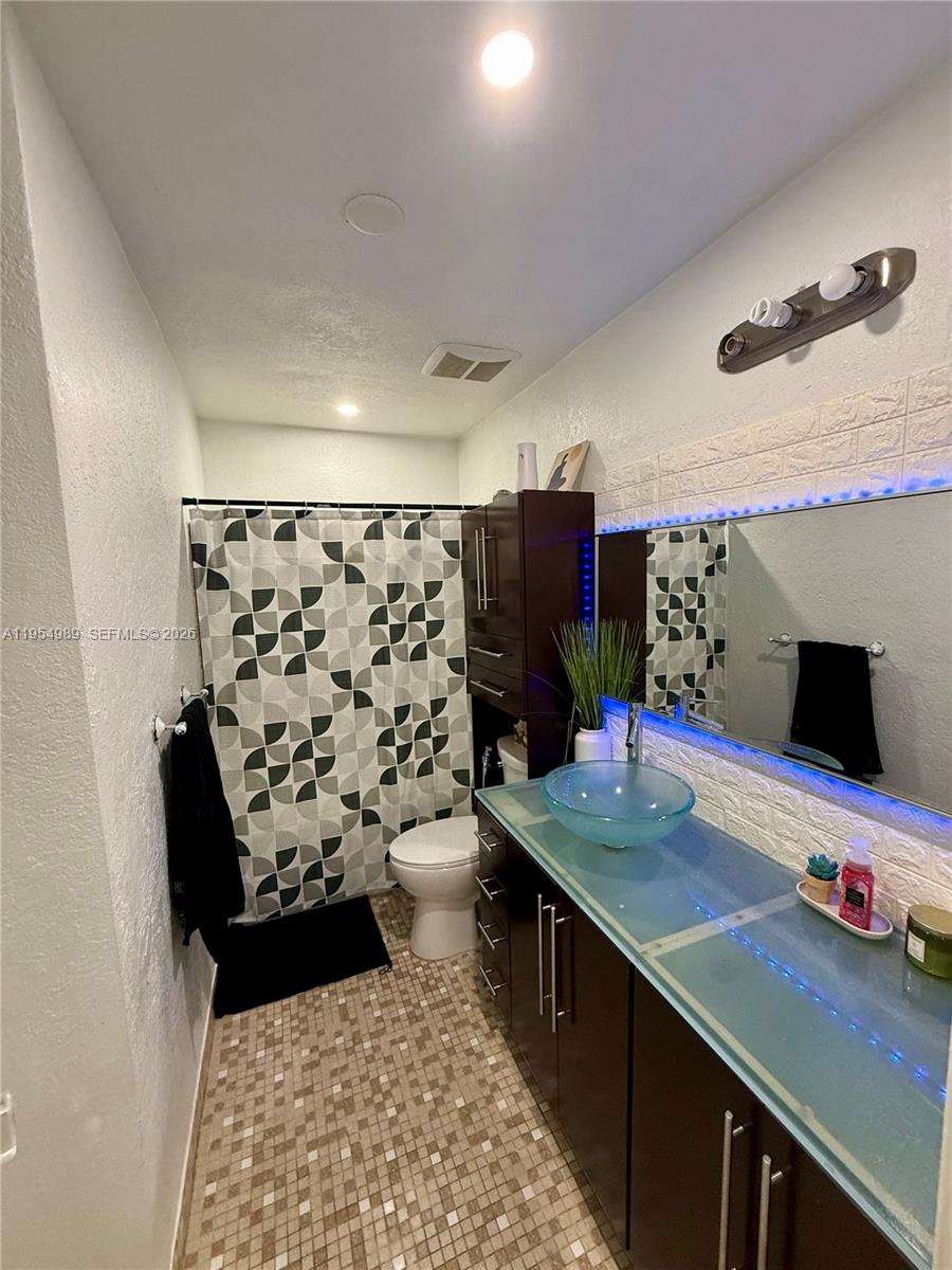 12216 Southwest 110th Lane Miami, FL 33186 - Photo 22 of 40