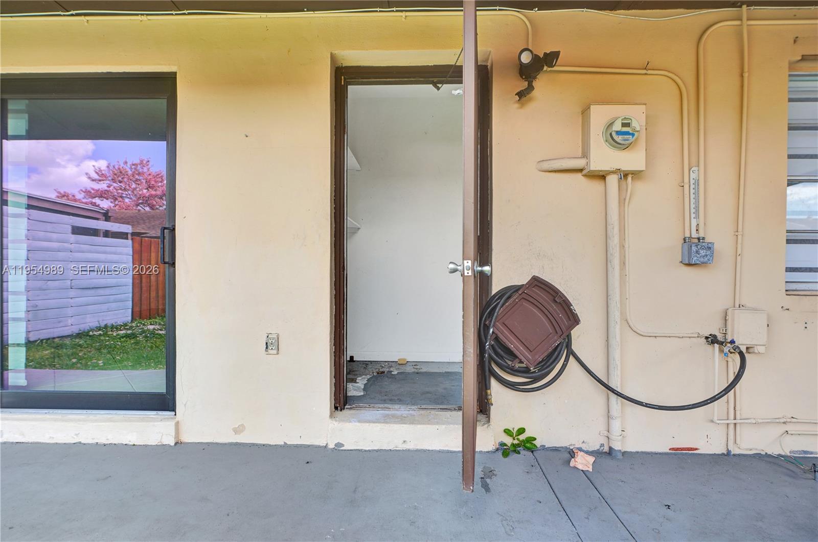 12216 Southwest 110th Lane Miami, FL 33186 - Photo 38 of 40