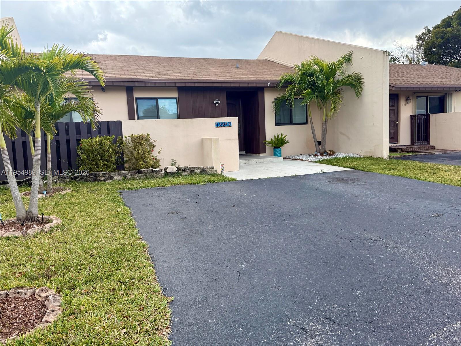 12216 Southwest 110th Lane Miami, FL 33186 - Photo 4 of 40