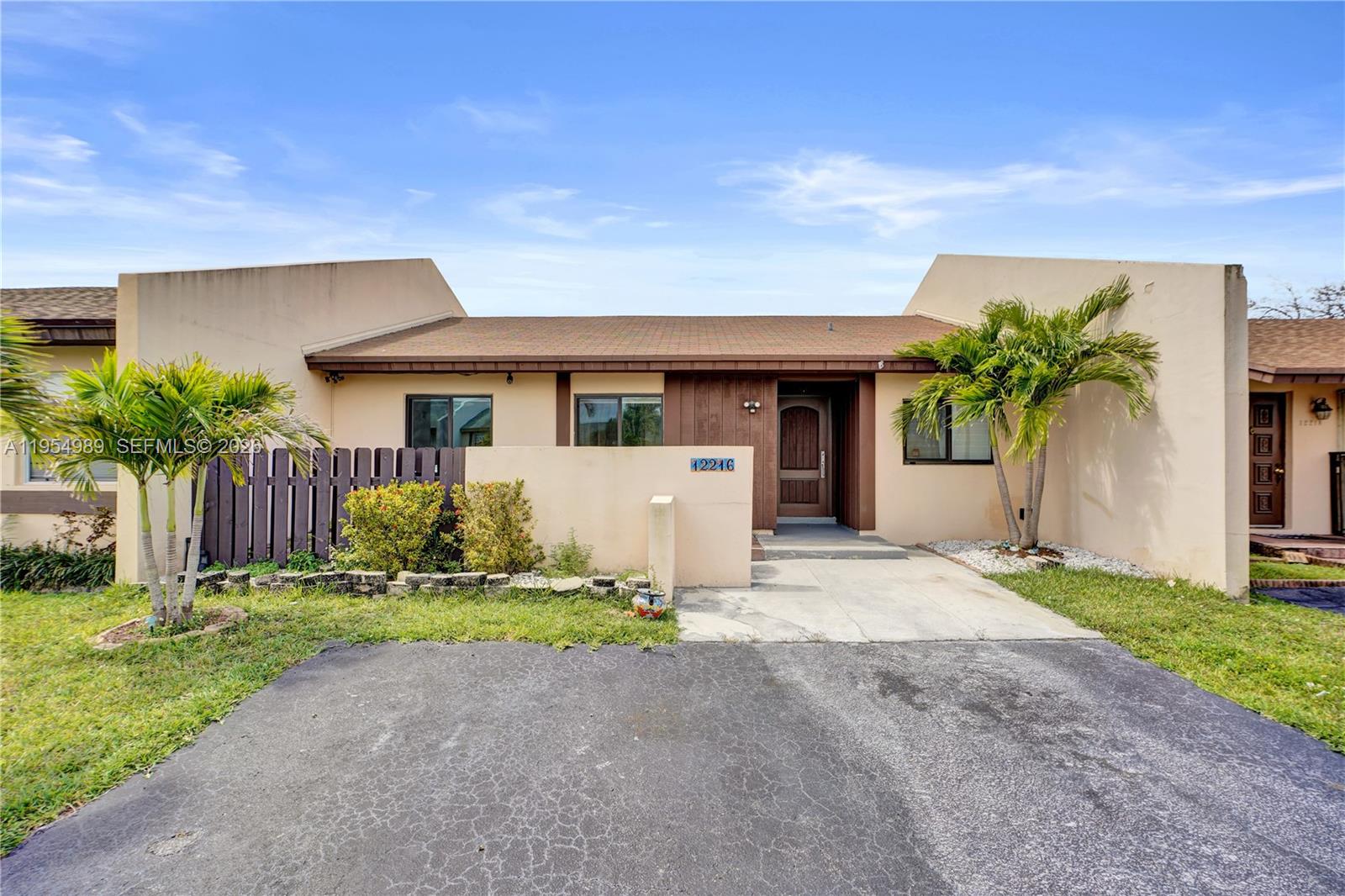 12216 Southwest 110th Lane Miami, FL 33186 - Photo 6 of 40