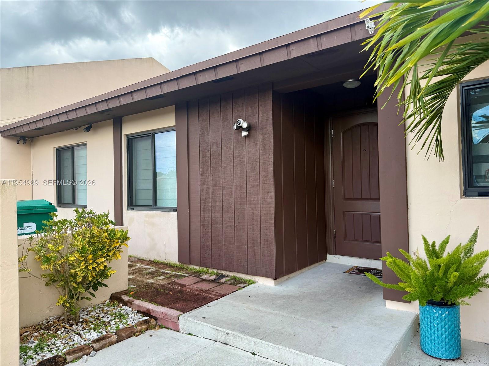 12216 Southwest 110th Lane Miami, FL 33186 - Photo 8 of 40