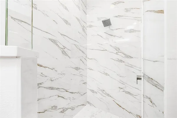 $4,750 | 8615 5th Street North, St. Petersburg, FL 33702