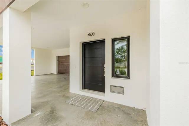 $4,750 | 8615 5th Street North, St. Petersburg, FL 33702