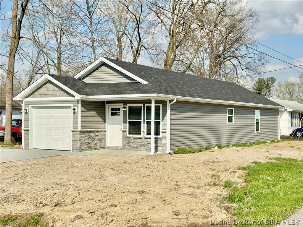 295 South 4th Street Austin, IN 47102 - Photo 2 of 20 Side