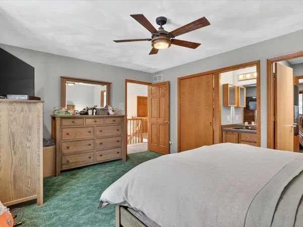 $659,900 | 4230 North Juniper Drive, Janesville, WI 53545