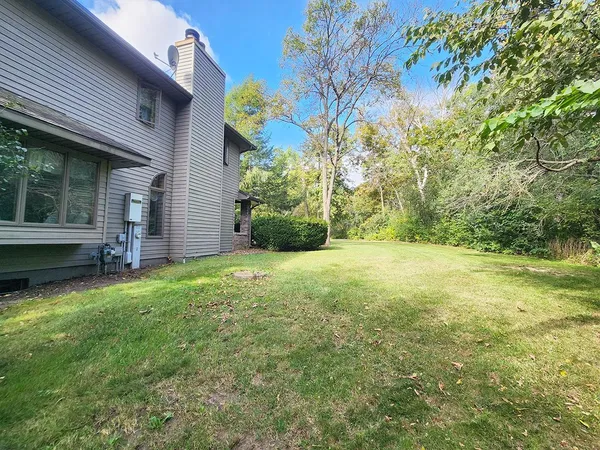 $659,900 | 4230 North Juniper Drive, Janesville, WI 53545