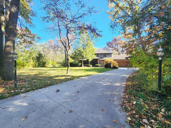 $659,900 | 4230 North Juniper Drive, Janesville, WI 53545