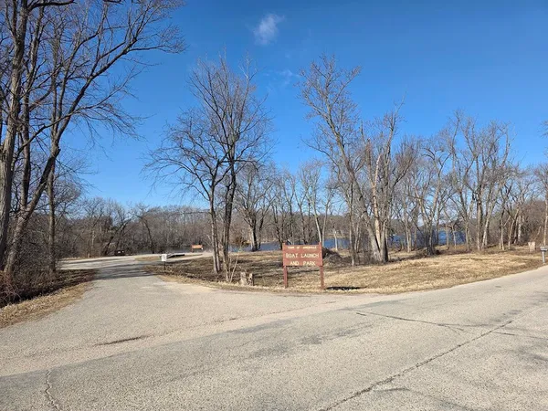 $659,900 | 4230 North Juniper Drive, Janesville, WI 53545