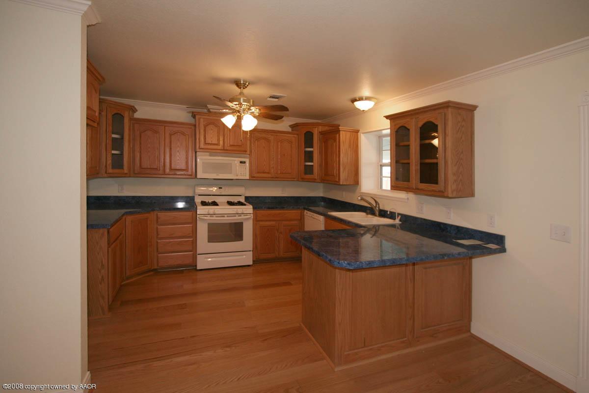 16321 Lake Ridge Drive Canyon, TX 79015 - Photo 9 of 16 kitchen