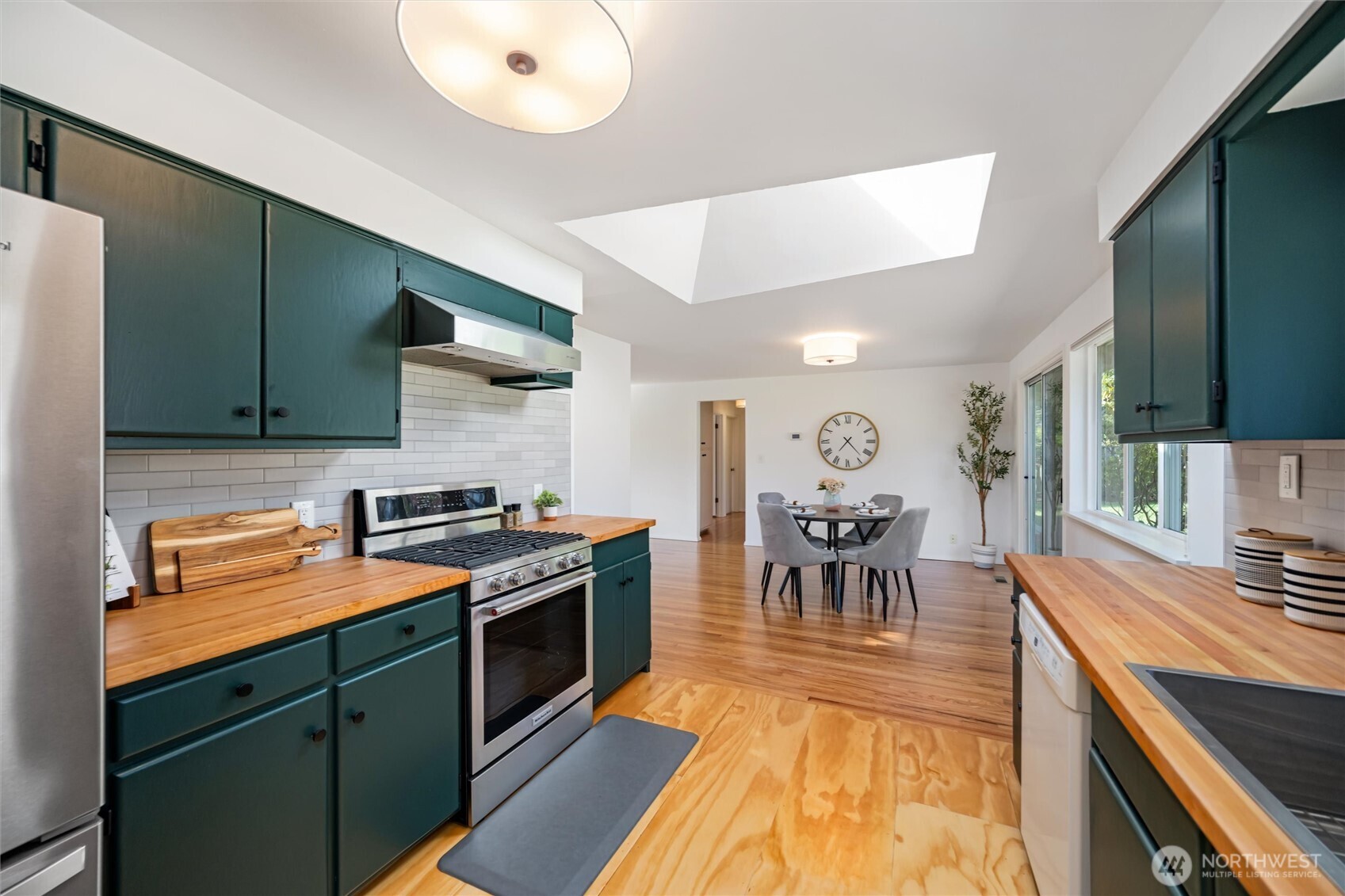 519 Clark Road Bellingham, WA 98225 - Photo 12 of 40 Gallery Image 12