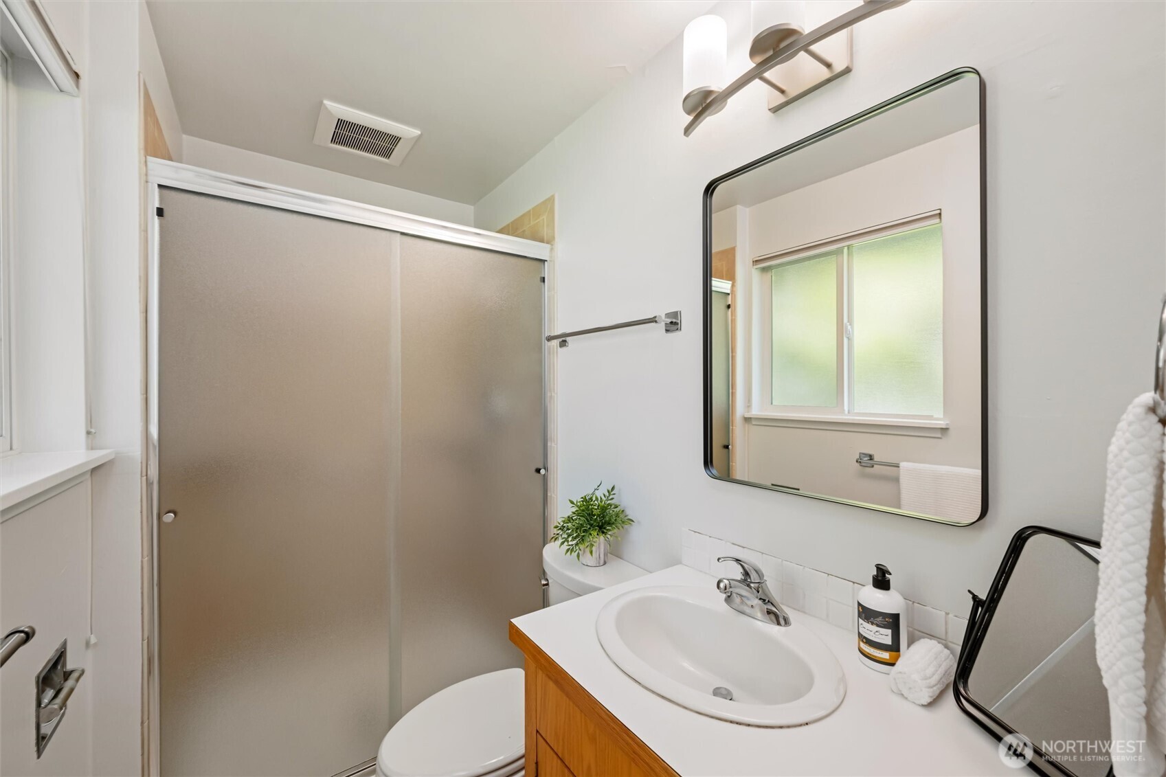 519 Clark Road Bellingham, WA 98225 - Photo 16 of 40 Gallery Image 16
