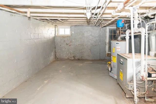 a view of a storage & utility room