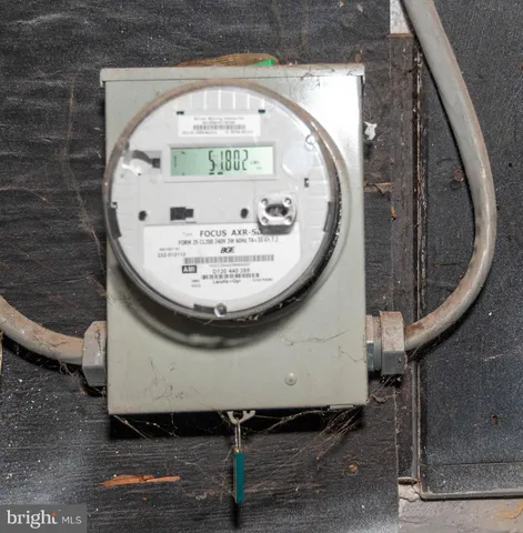 a view of walk in closet