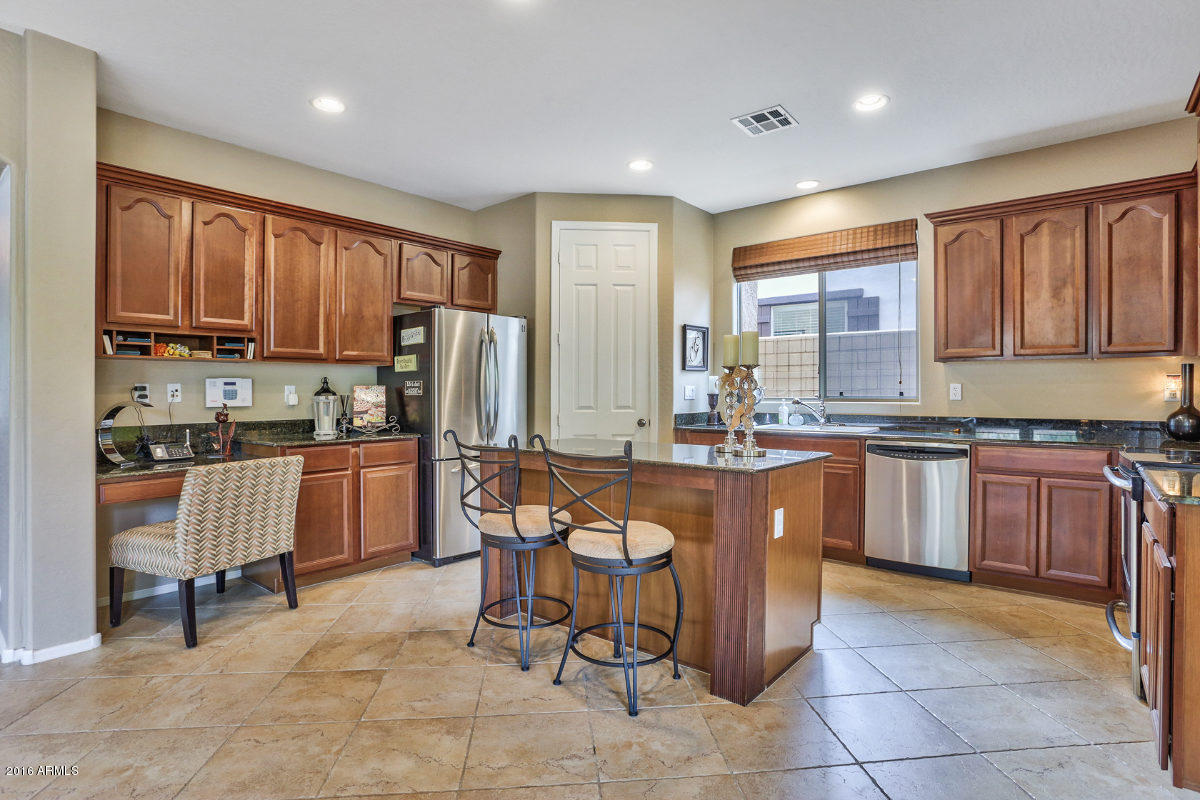 4600 North Point Ridge Road Buckeye, AZ 85396 - Photo 22 of 65 Kitchen_1