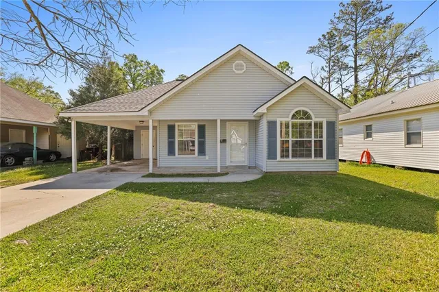 $215,000 | 177 Beauregard Street, Ponchatoula, LA 70454