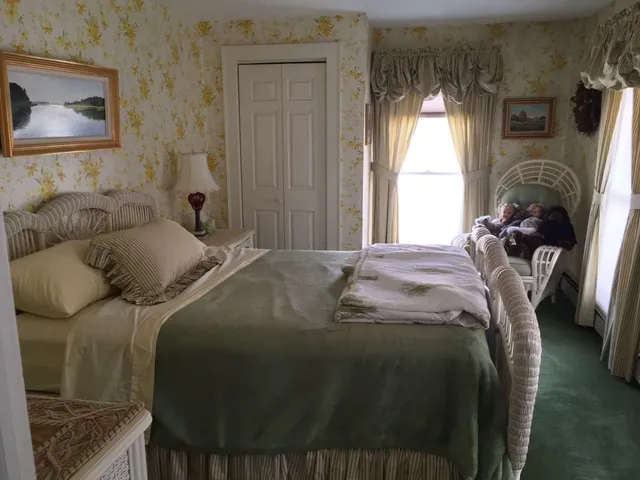 $995,000 | 679 Rupert Hill Road, Pawlet, VT 05761