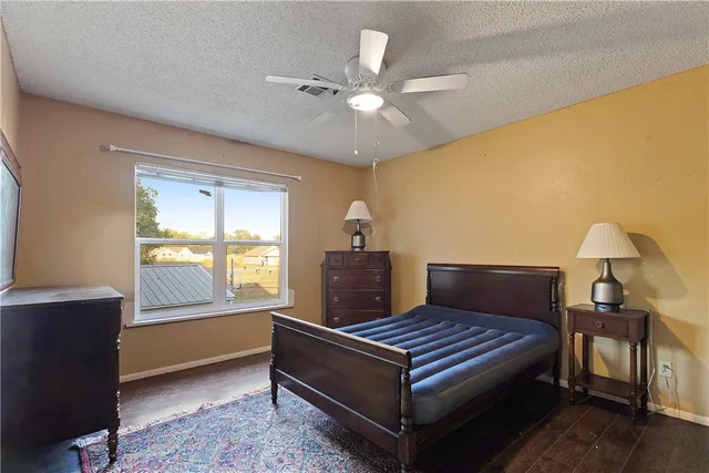 $245,500 | 1501 Hackberry Street, Hearne, TX 77859