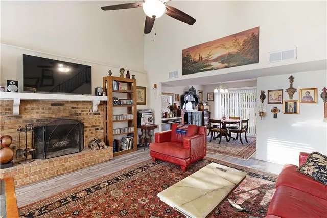 $245,500 | 1501 Hackberry Street, Hearne, TX 77859