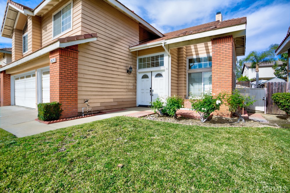 14276 Madera Court Fontana, CA 92336 - Photo 3 of 40