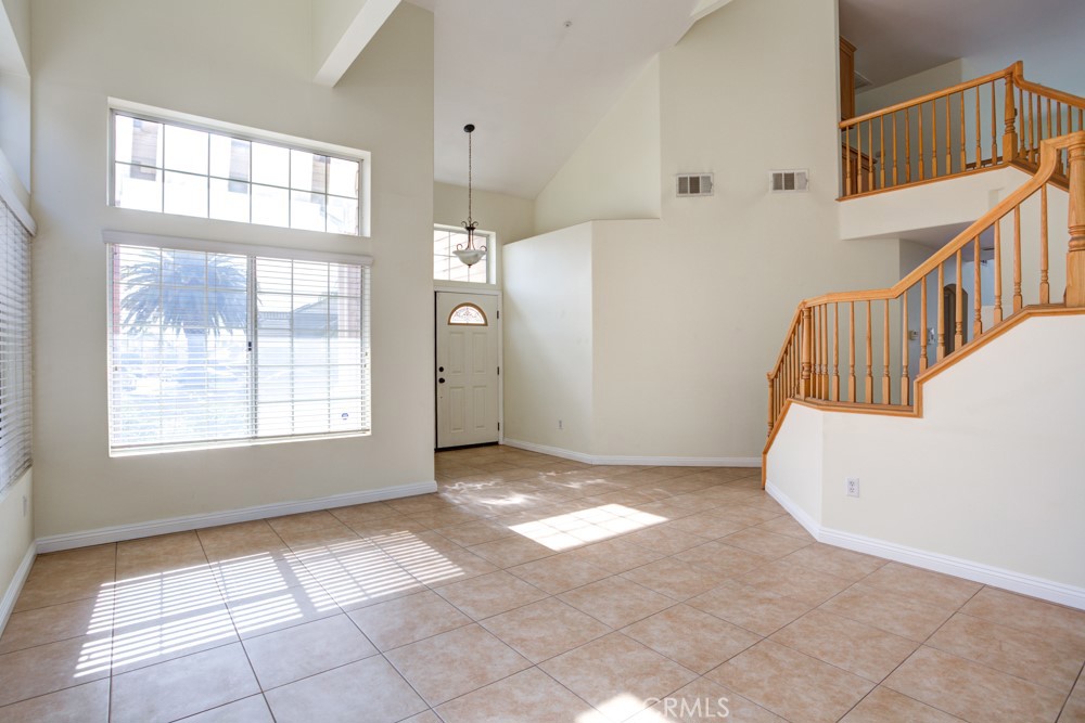 14276 Madera Court Fontana, CA 92336 - Photo 6 of 40