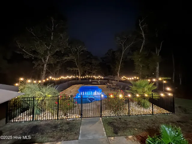 $889,995 | 3364 Stone Crab Court Southwest, Supply, NC 28462