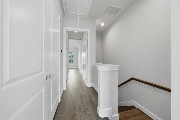 $549,900 | 8612 Emnora Lane, Houston, TX 77080