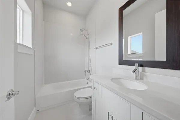 $549,900 | 8612 Emnora Lane, Houston, TX 77080