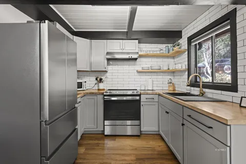 $530,000 | 24830 Marion Ridge Drive, Idyllwild, CA 92549