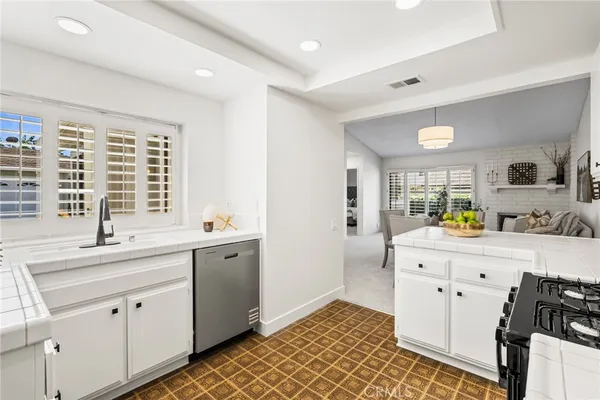 $749,000 | 36 Sunfish, Unit 41, Irvine, CA 92604