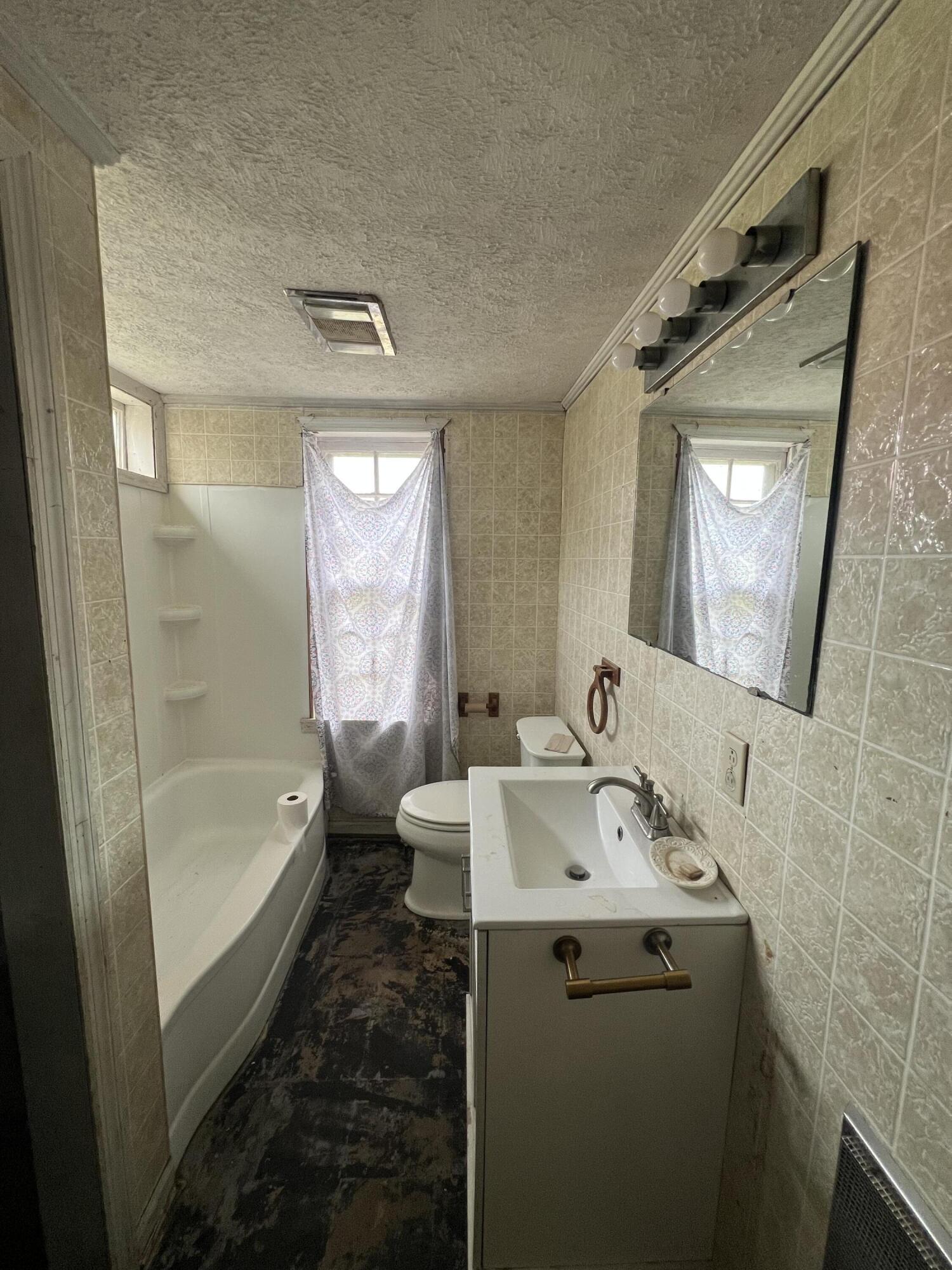 179 Independence Street Tignall, GA 30668 - Photo 15 of 23 IMG_9313