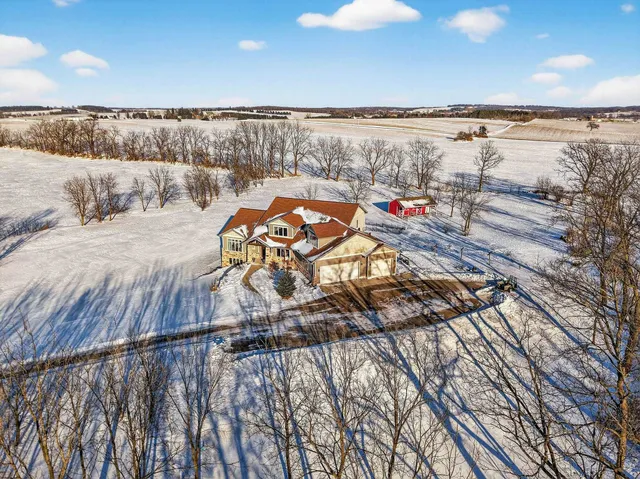 $1,350,000 | 6454 Shady Bend, Verona, WI 53593