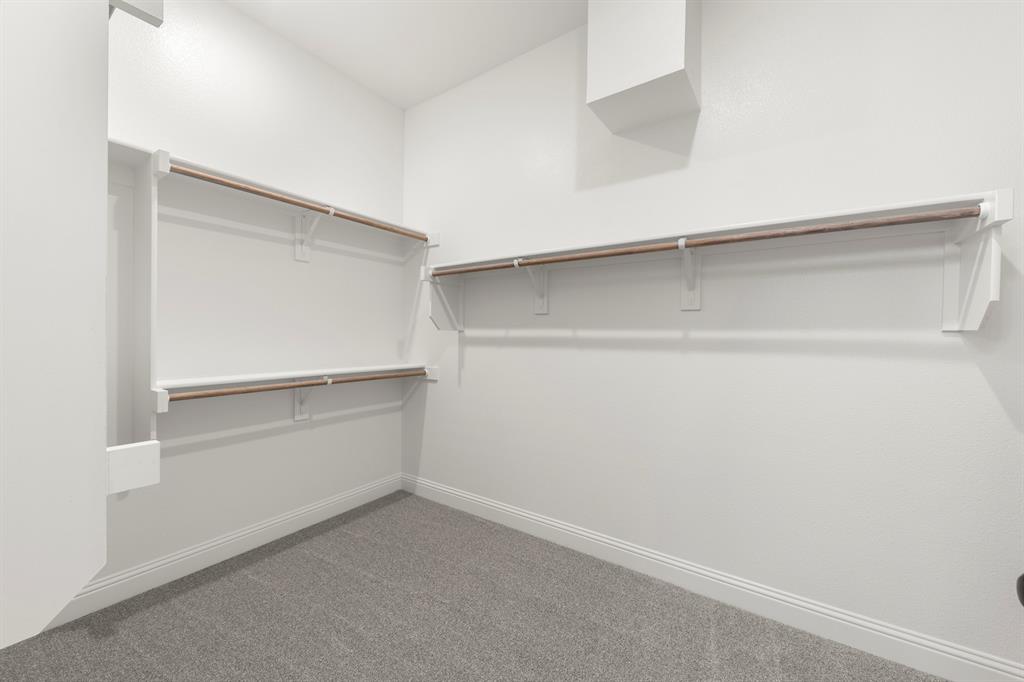 320 Bee Balm Road McKinney, TX 75071 - Photo 26 of 40 21. 320 Bee Balm - Closet