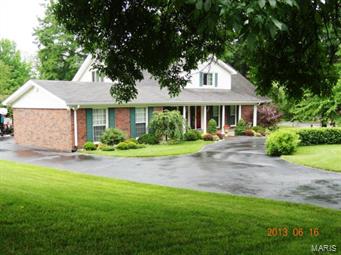 11036 Ridgecorde Lane St. Louis, MO 63141 - Photo 2 of 42 Gallery Image 2