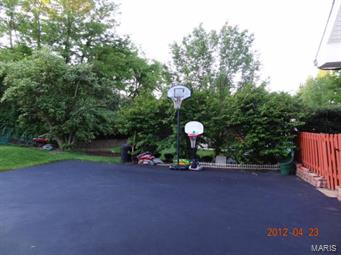 11036 Ridgecorde Lane St. Louis, MO 63141 - Photo 34 of 42 Gallery Image 34