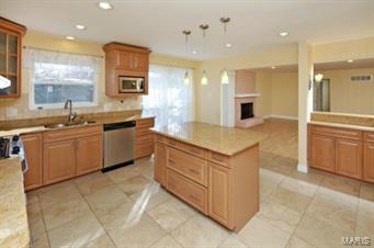 11036 Ridgecorde Lane St. Louis, MO 63141 - Photo 10 of 42 Gallery Image 10