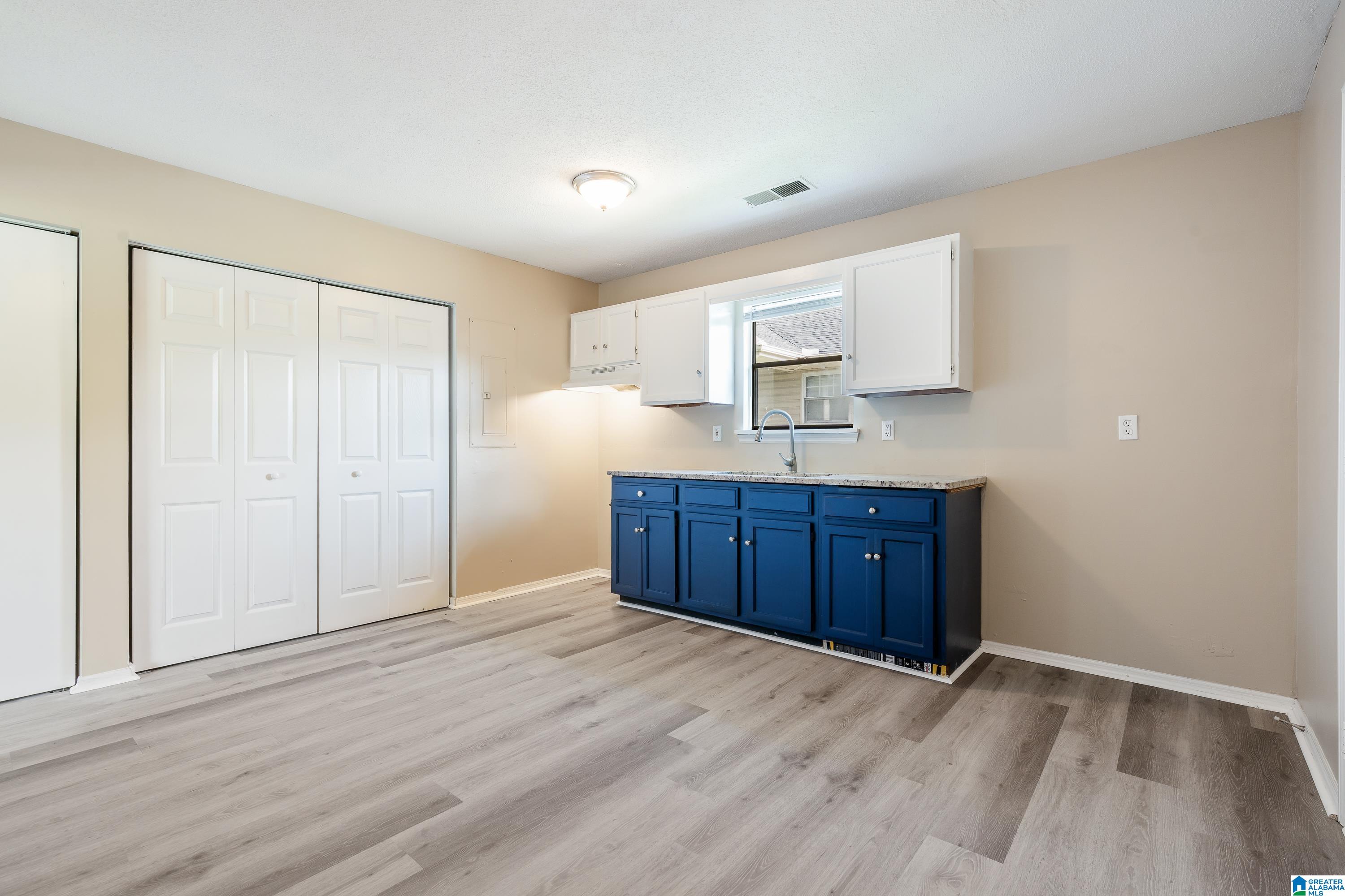 1920 Southwest 15th Way Birmingham, AL 35211 - Photo 7 of 23
