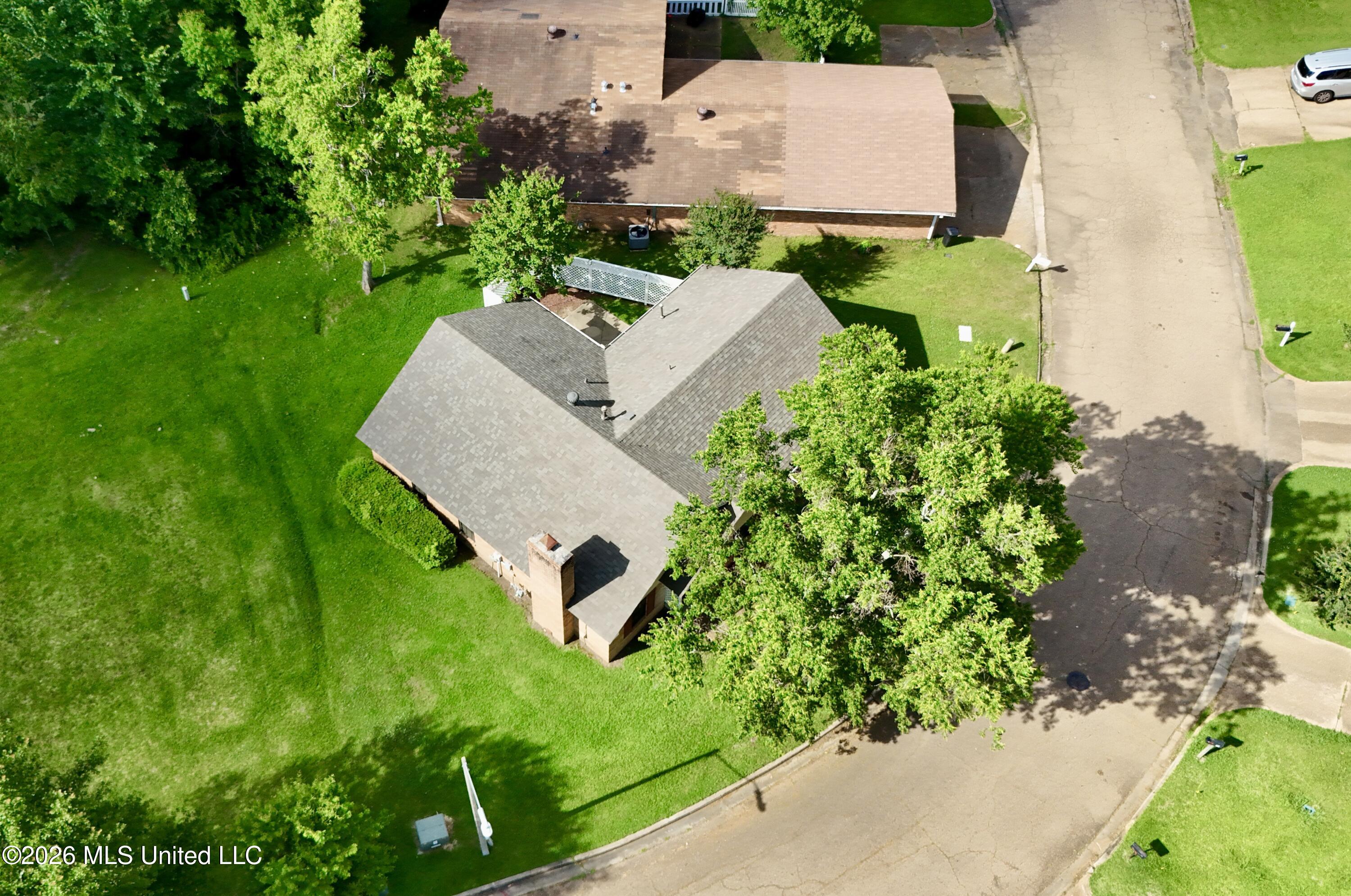 102 Marys Cove Clinton, MS 39056 - Photo 35 of 38 dji_fly_20260609_093408_0112_17810146583