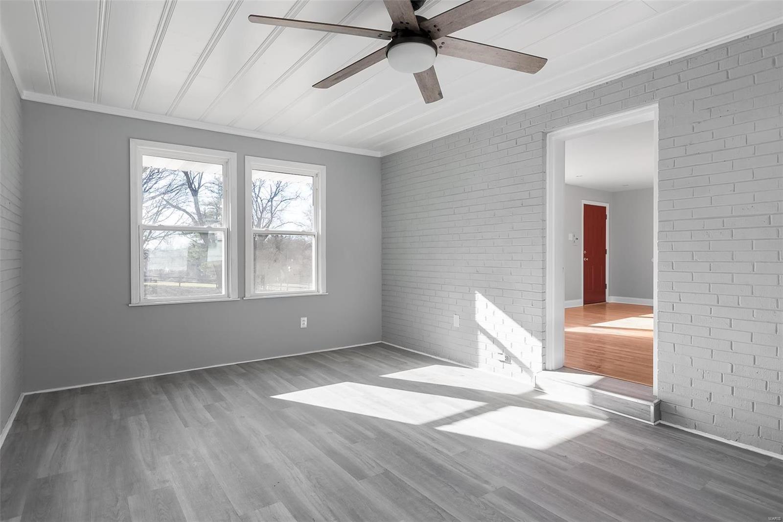 1213 Chambers Road St. Louis, MO 63137 - Photo 15 of 30