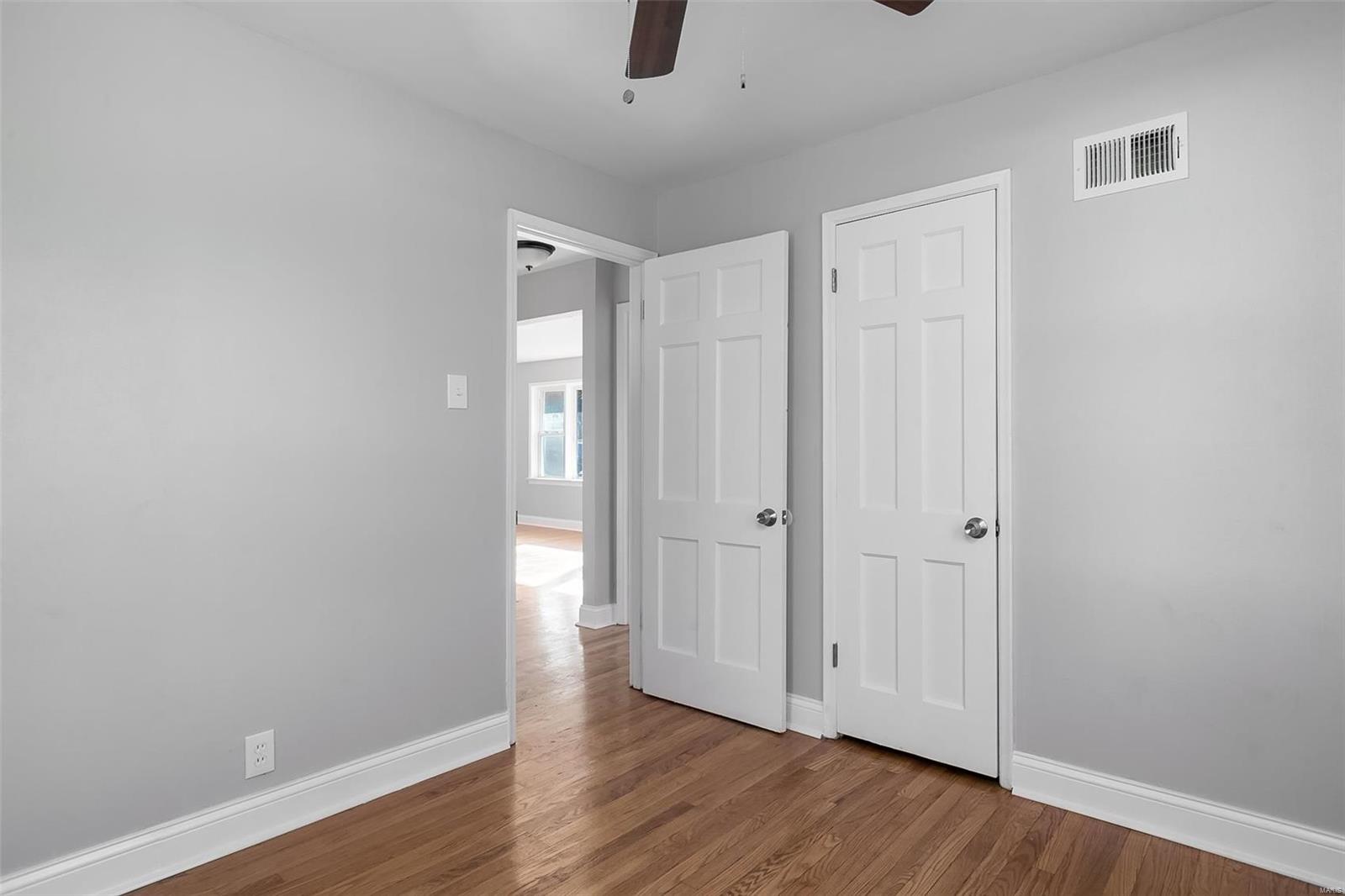 1213 Chambers Road St. Louis, MO 63137 - Photo 17 of 30