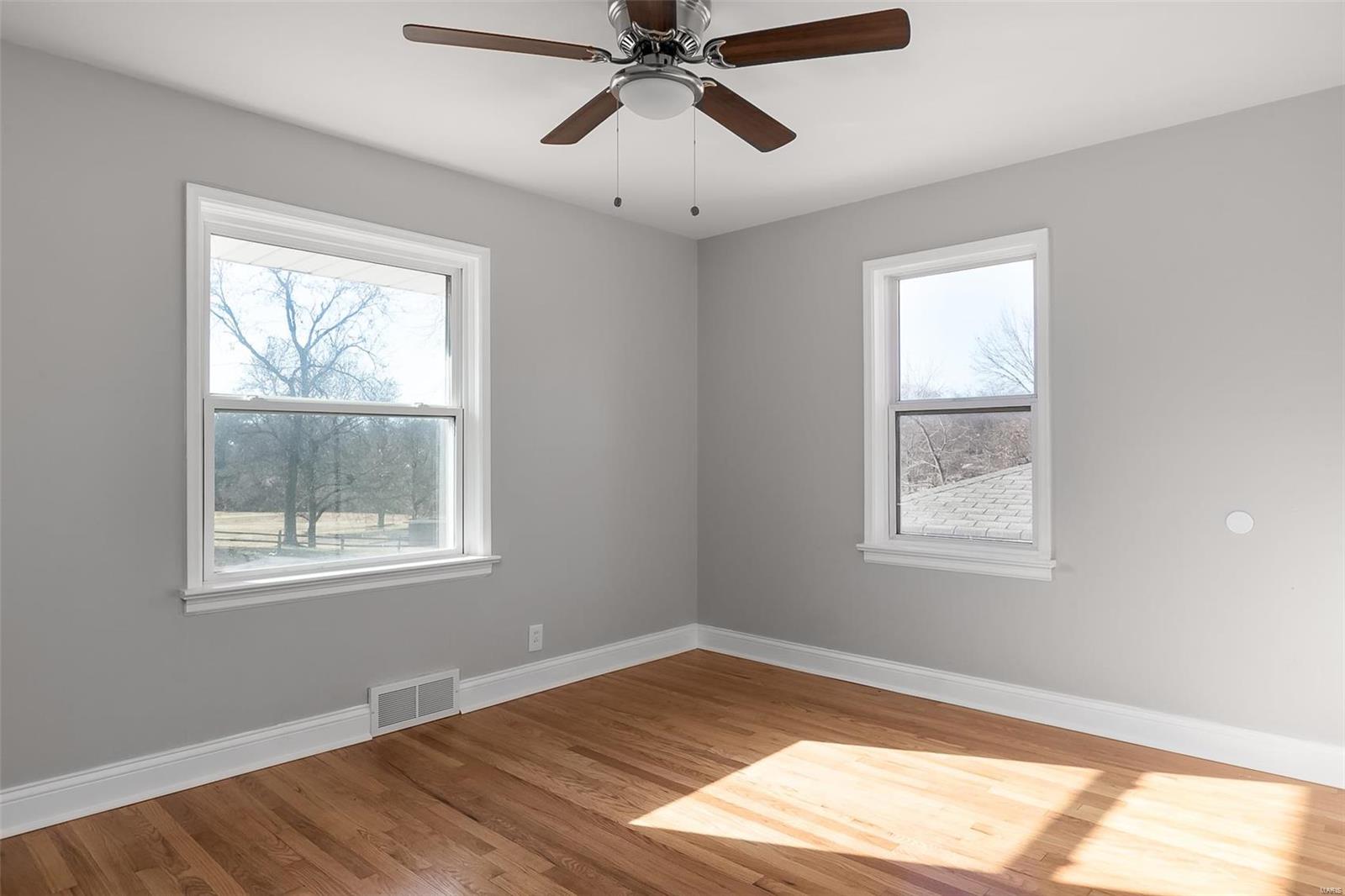 1213 Chambers Road St. Louis, MO 63137 - Photo 19 of 30